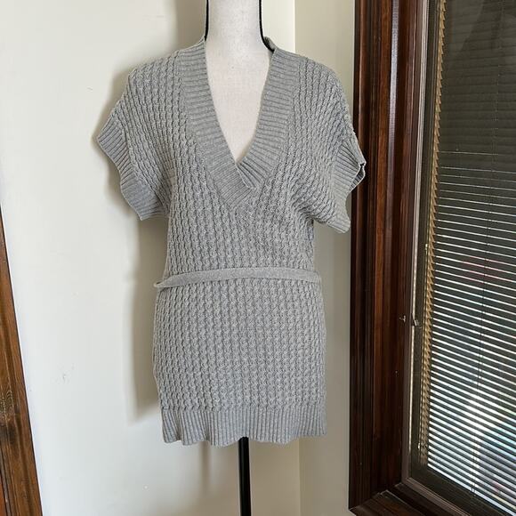 Calvin Klein | Short Sleeve Tunic Sweater with Belt Size S - Picture 1 of 9
